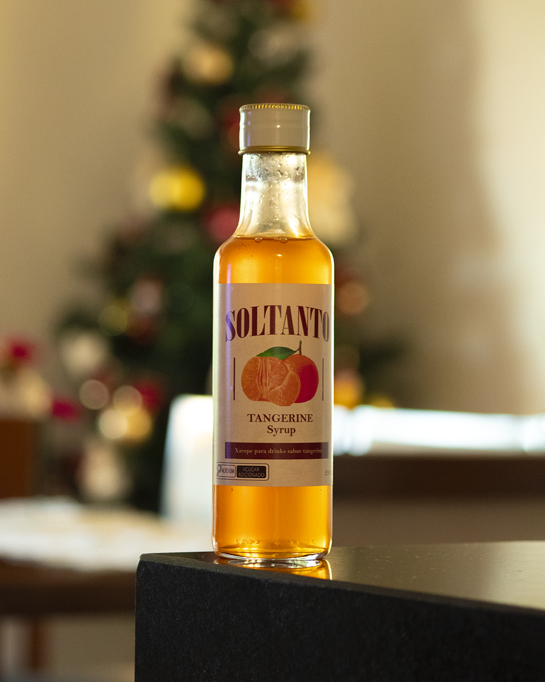 Xarope de Tangerina com fundo natalino
